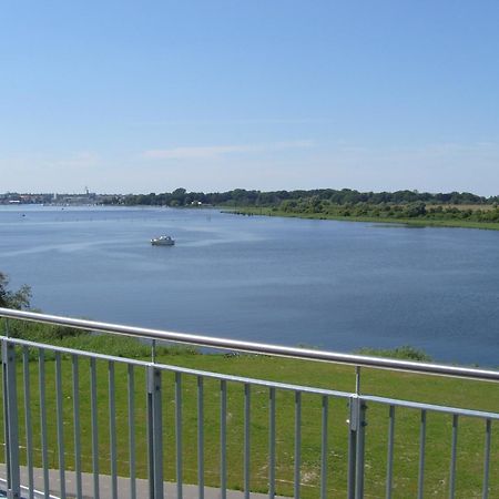 Hotel Warnow Росток Екстер'єр фото