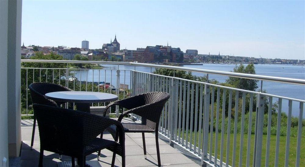 Hotel Warnow Росток Екстер'єр фото